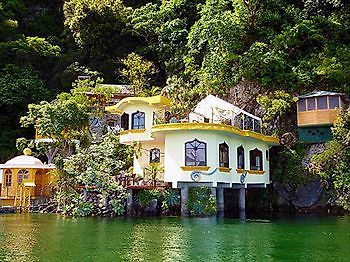 Отель Tosa La Laguna Lake Atitlan Экстерьер фото
